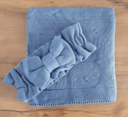 Плед вязанный с бантом на синтепоне